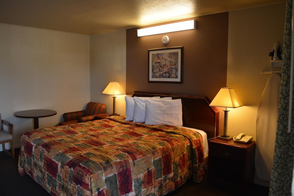 Great Western Inn Junction City Extérieur photo