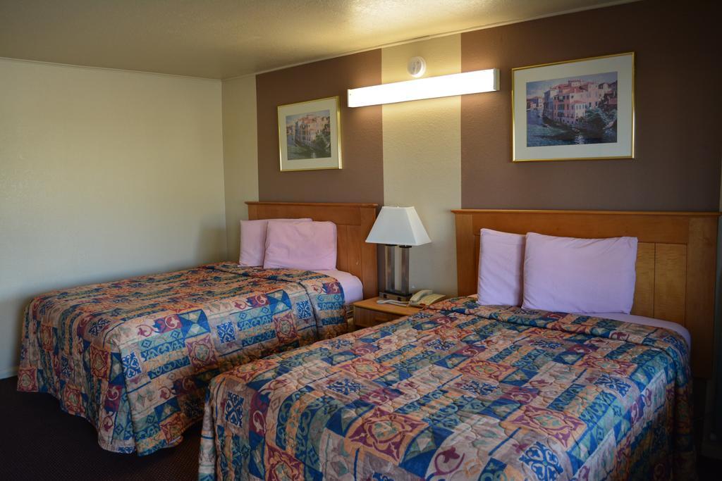 Great Western Inn Junction City Extérieur photo