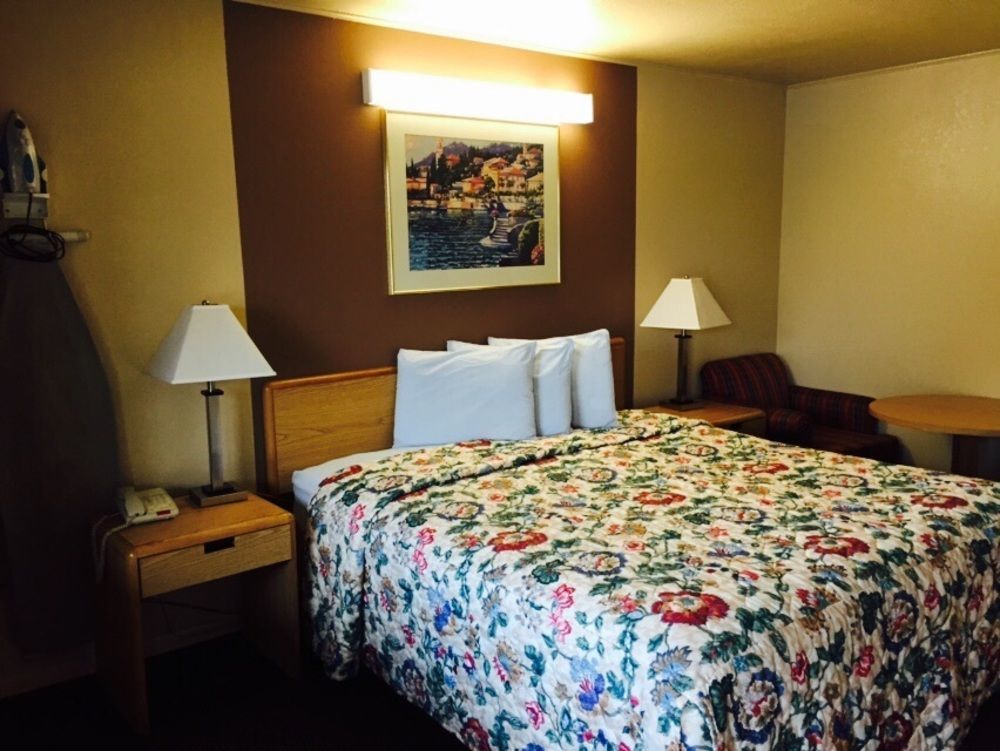 Great Western Inn Junction City Extérieur photo