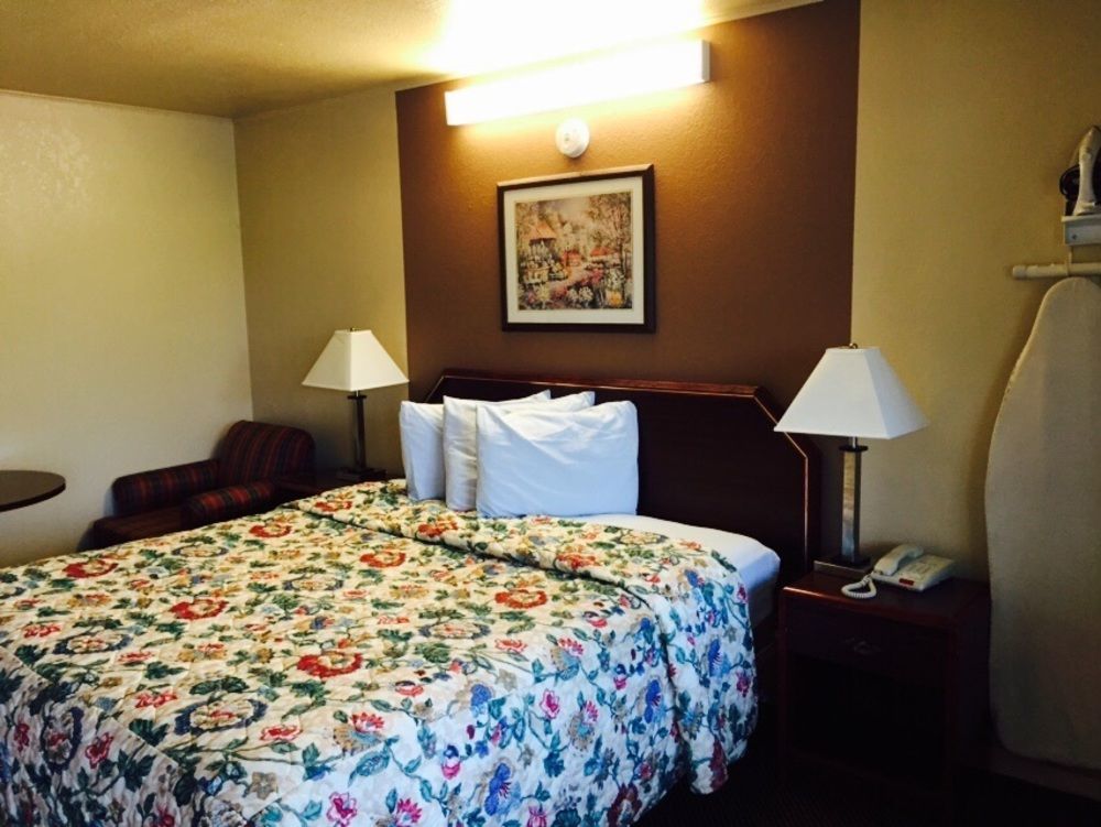 Great Western Inn Junction City Extérieur photo